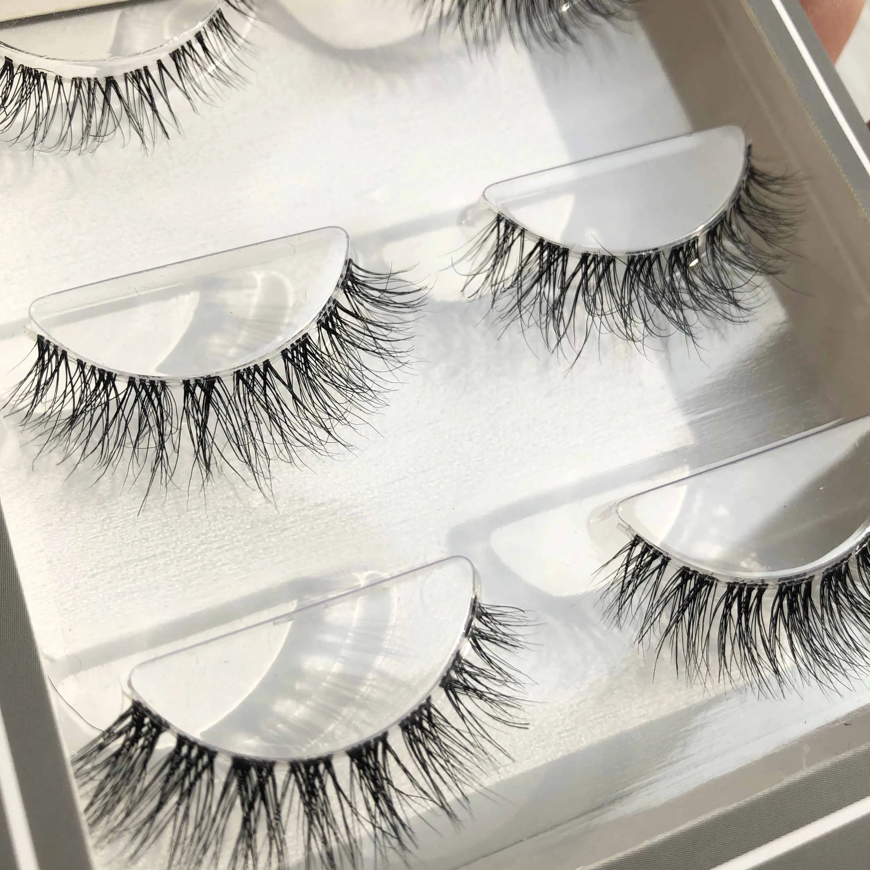 iShero custom boxes 5 set 3 natural simple invisible band lashes half 3D mink clear clear band eyelashes, Black
iShero custom boxes 5 set 3 natural simple invisible band lashes half 3D mink clear clear band eyelashes, Black
