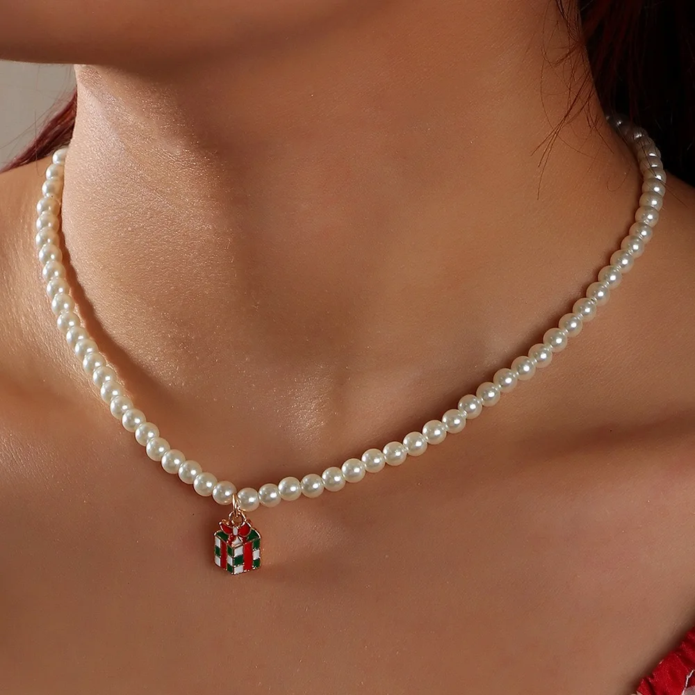 Gold Plated High Quality Acrylic Pearl Beaded Tree Snowflake Bell Pendant Necklace Christmas
Gold Plated High Quality Acrylic Pearl Beaded Tree Snowflake Bell Pendant Necklace Christmas