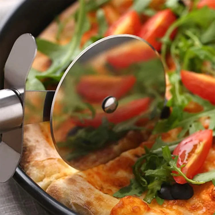 China Factory High Quality Ecofriendly Food Grade Premium 430 Stainless Steel Pizza Cutter Wheel Home Pizza Knife 