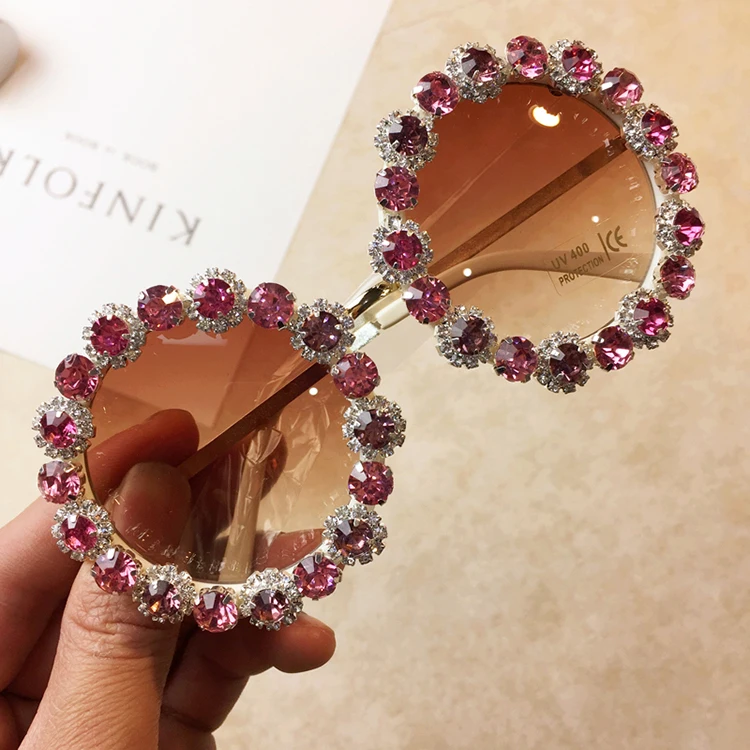 Women Wholesale Uv Resistant Round Vintage Big Frame Modern New Trend Rhinestone Flower Sunglasses
Women Wholesale Uv Resistant Round Vintage Big Frame Modern New Trend Rhinestone Flower Sunglasses