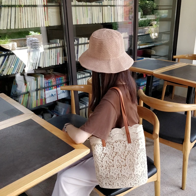 XP1380 2021 wholesale retro lace fairy bag simple French niche design shoulder mother and daughter bag
XP1380 2021 wholesale retro lace fairy bag simple French niche design shoulder mother and daughter bag