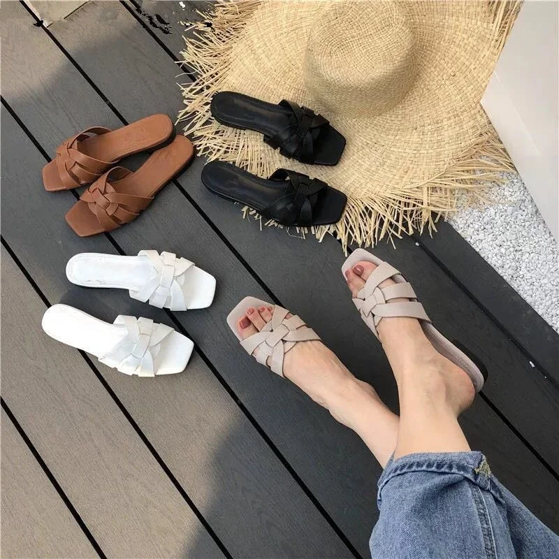 2022 New Style Women Brand Slippers Summer Slides Open Toe Flat Casual Shoes Leisure Sandal Female Beach Flip Flops Big Size 43, A lot of color
2022 New Style Women Brand Slippers Summer Slides Open Toe Flat Casual Shoes Leisure Sandal Female Beach Flip Flops Big Size 43, A lot of color
