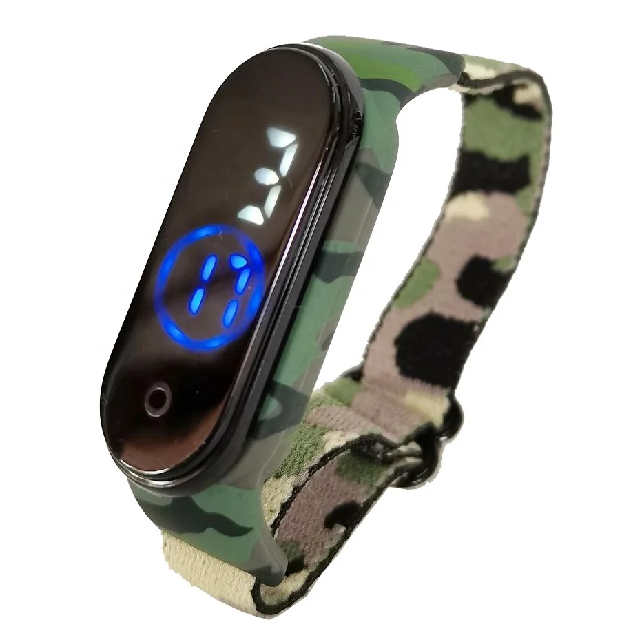 2021 latest mi 5 charm camo nylon elastic strap sport bracelet watch charm m6 watch relojes de elastic band led watch
2021 latest mi 5 charm camo nylon elastic strap sport bracelet watch charm m6 watch relojes de elastic band led watch