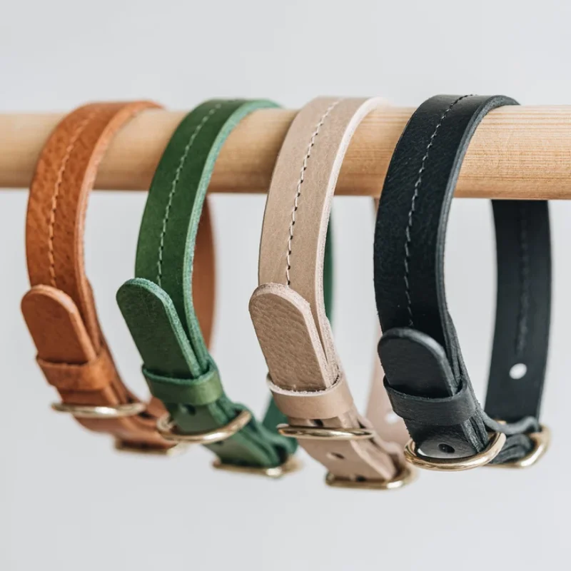 Dog Collar Genuine Leather Pet Necklace Custom Cats Neck Strap Dog Collars for Puppy Decor, Brown,natural,green,black & custom
Dog Collar Genuine Leather Pet Necklace Custom Cats Neck Strap Dog Collars for Puppy Decor, Brown,natural,green,black & custom