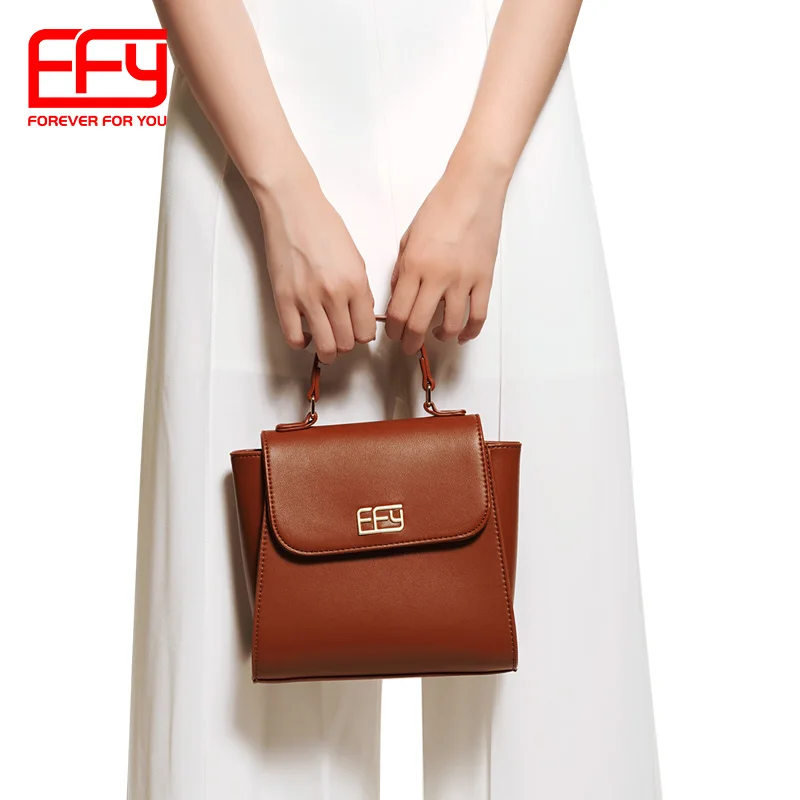 Lady Handbag PU Leather Metal Logo Shoulder Bag OEM/ODM Tote Bag, Black,pink,green,gray,red,brown
Lady Handbag PU Leather Metal Logo Shoulder Bag OEM/ODM Tote Bag, Black,pink,green,gray,red,brown