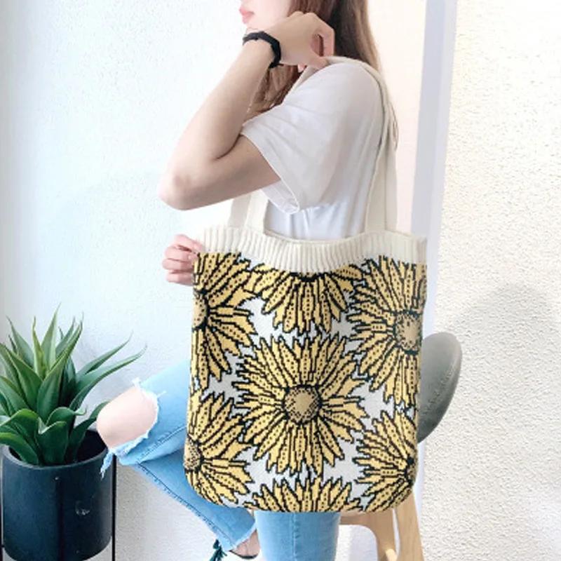Custom soft fabric tote crochet knit shoulder bag floral printing daisy bags, 3 colors for choose
Custom soft fabric tote crochet knit shoulder bag floral printing daisy bags, 3 colors for choose