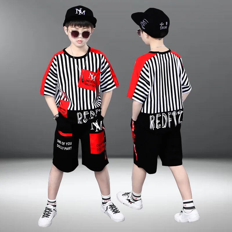 Boys summer suit 2021 new short-sleeved summer clothes fashion fight red stripes in big children's clothes boy foreign trend
Boys summer suit 2021 new short-sleeved summer clothes fashion fight red stripes in big children's clothes boy foreign trend