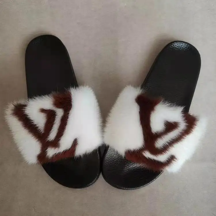 New Style Stylish And Comfortable Mink Fur Slippers Slides Cc For Women And Custom logo
New Style Stylish And Comfortable Mink Fur Slippers Slides Cc For Women And Custom logo