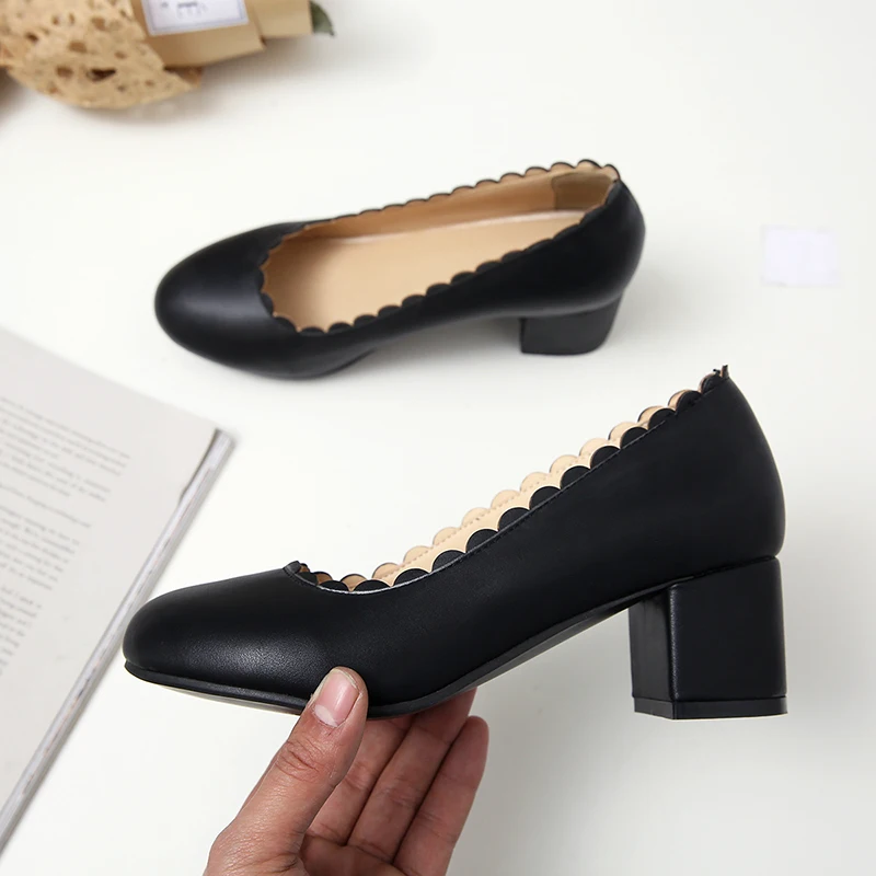 Stylish Simple Black Joker Ladies Chunky Heels Office Low-heeled Shoes, White,black,pink,ecru
Stylish Simple Black Joker Ladies Chunky Heels Office Low-heeled Shoes, White,black,pink,ecru