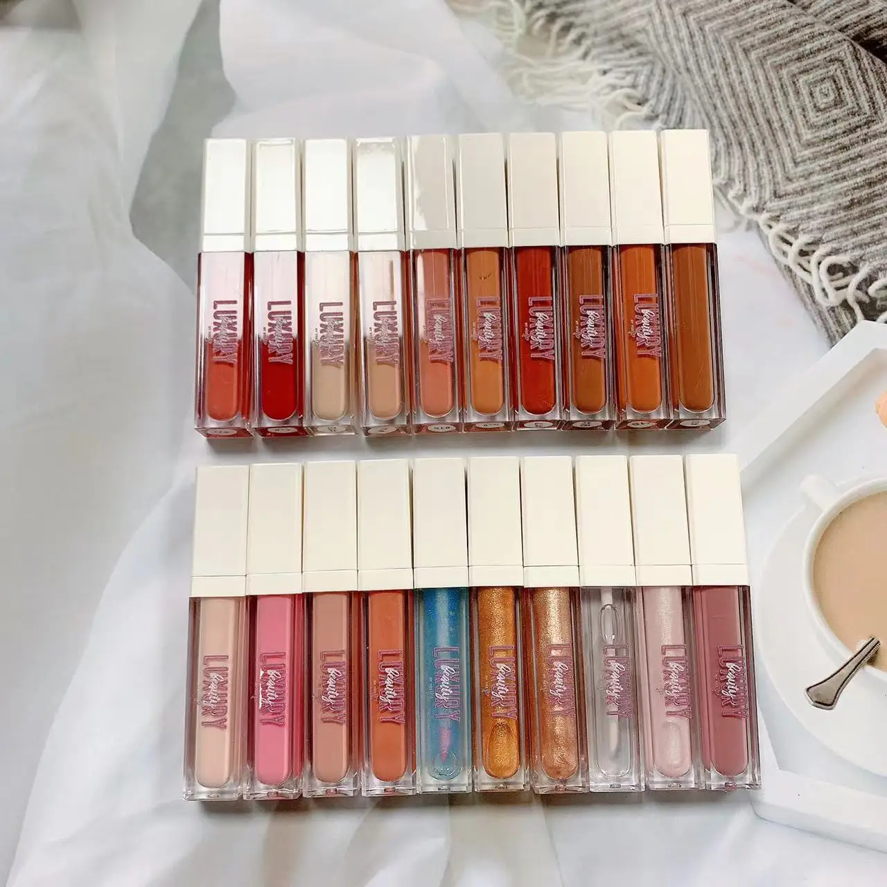 Wholesale Moisturizing lip gloss organic matte Private Label Liquid Lipstick lip gloss vendor
Wholesale Moisturizing lip gloss organic matte Private Label Liquid Lipstick lip gloss vendor