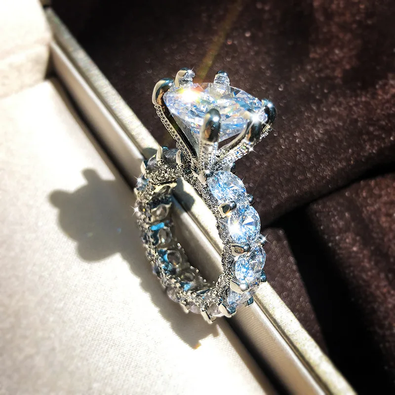 Brand New Super Shiny Platinum Plated Big Diamond Cz Engagement Cubic Zircon Crystal Eternity Rings for Women Wedding
Brand New Super Shiny Platinum Plated Big Diamond Cz Engagement Cubic Zircon Crystal Eternity Rings for Women Wedding