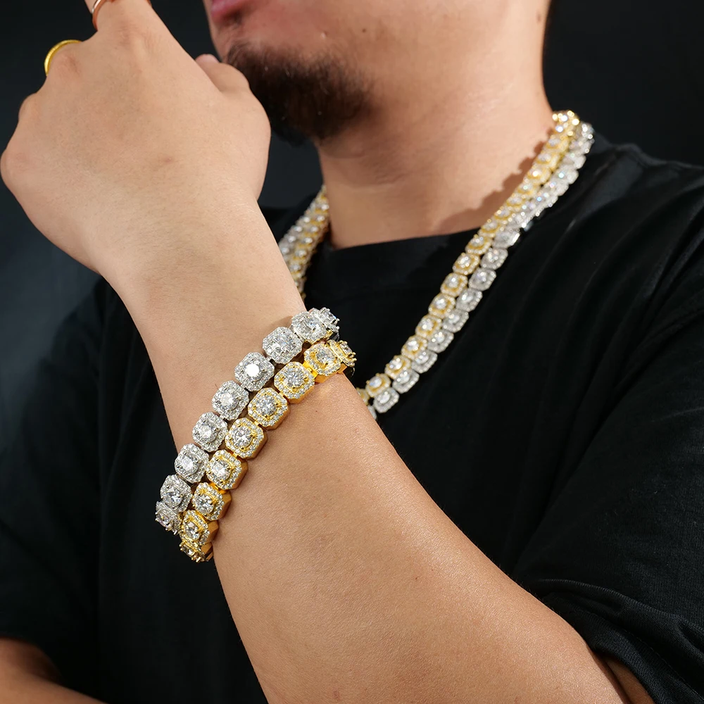 2023 New Fine Jewelry hip hop luxury big diamond moissanite square shape clustered cuban tennis chain Bracelet bangle 925 silver
2023 New Fine Jewelry hip hop luxury big diamond moissanite square shape clustered cuban tennis chain Bracelet bangle 925 silver