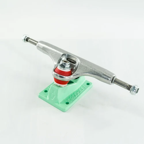 Droshky Good Selling Hollow Light Quality Aluminium 5.25 Inch Skate Truck For Skateboard
Droshky Good Selling Hollow Light Quality Aluminium 5.25 Inch Skate Truck For Skateboard