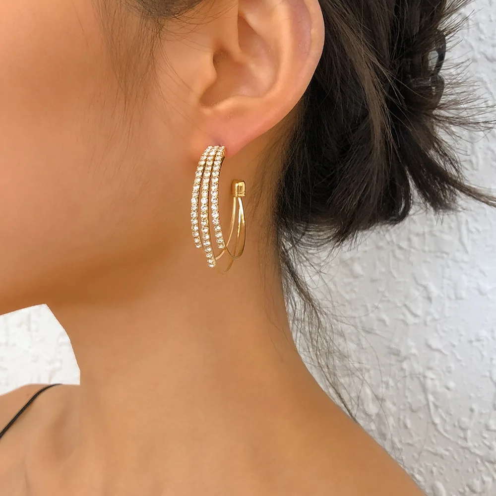 European Hot 18K Gold Plated Crystal Rhinestone Hoop Earring Bling Micro Pave CZ C Shaped Stud Earring For Women Girl
European Hot 18K Gold Plated Crystal Rhinestone Hoop Earring Bling Micro Pave CZ C Shaped Stud Earring For Women Girl