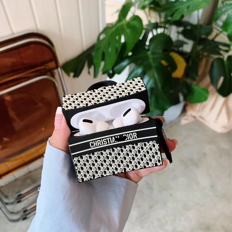 For airpods case 3D luxury soft silicone brand hand bag designers style shock-proof earphone case for airpods 1 2 pro
For airpods case 3D luxury soft silicone brand hand bag designers style shock-proof earphone case for airpods 1 2 pro