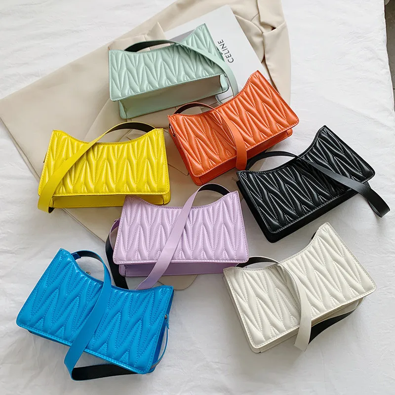 Vintage shoulder handbag bag western style female bag rhombic solid color fashion leather messenger bag
Vintage shoulder handbag bag western style female bag rhombic solid color fashion leather messenger bag