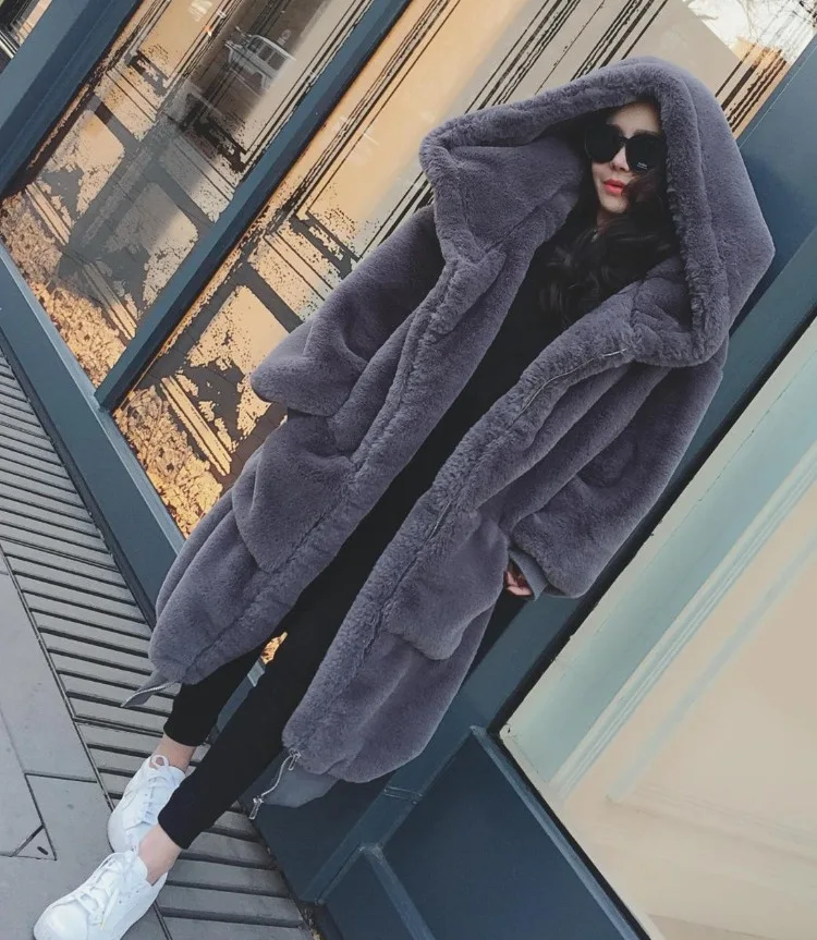 2020 new Fashion Faux rabbit fur Long over sized Style women hooded Coat 
2020 new Fashion Faux rabbit fur Long over sized Style women hooded Coat