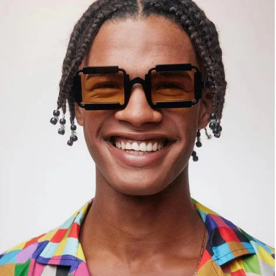 2022 Fashion Unisex personality Square Frame Sun Glasses Brand Designer Punk Vintage Shade Men Women uv400 sunglasses
2022 Fashion Unisex personality Square Frame Sun Glasses Brand Designer Punk Vintage Shade Men Women uv400 sunglasses