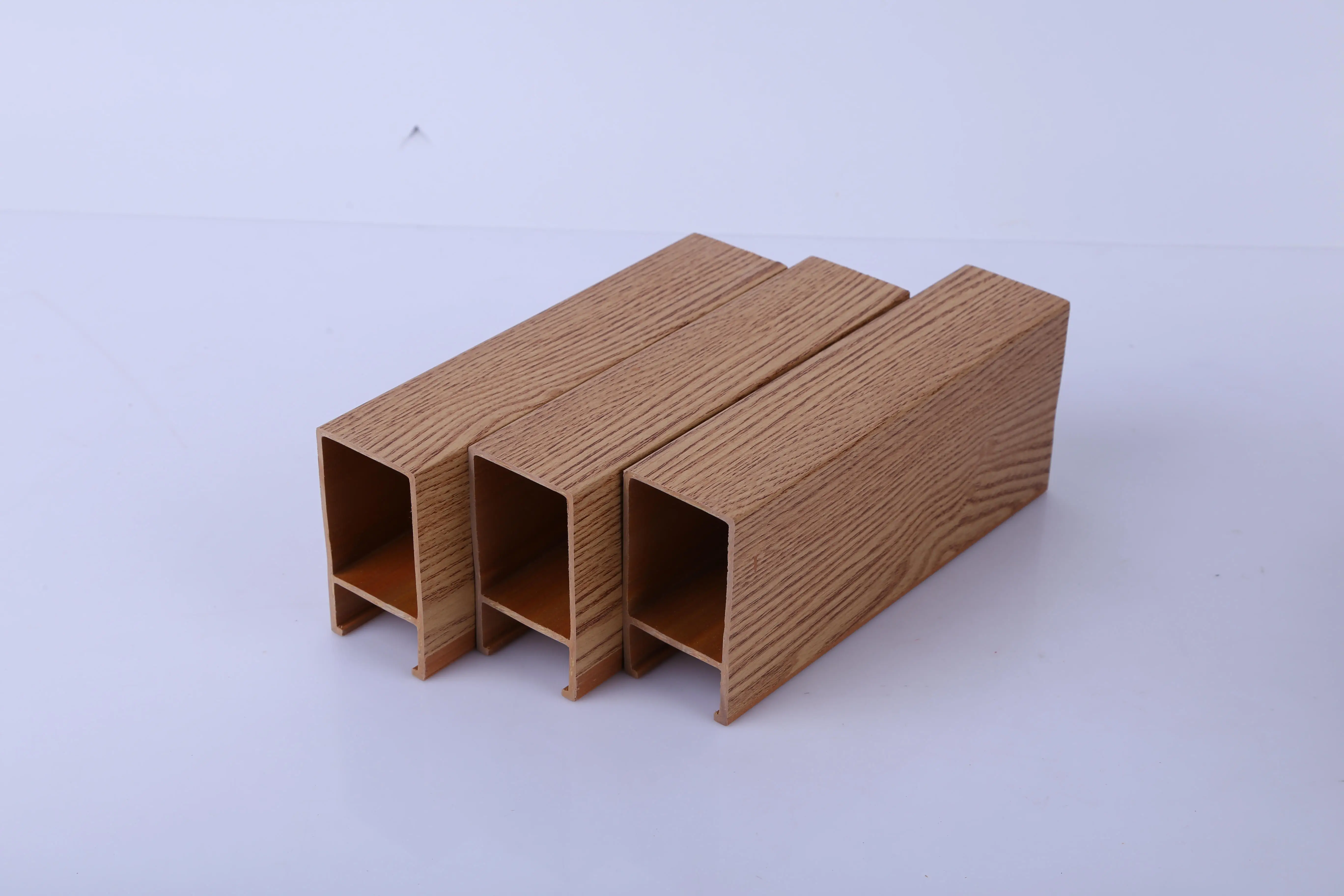 China Factory Custom Wpc Ceiling Cladding Panel