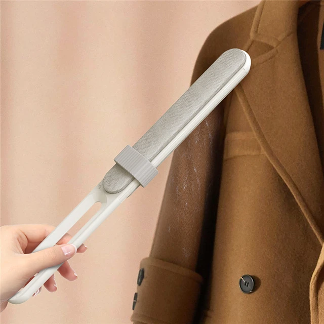 Reinforced And Durable Double-sided Dehairing Brush Pet Hair Comber Household Cleaning Tool, As show 
Reinforced And Durable Double-sided Dehairing Brush Pet Hair Comber Household Cleaning Tool, As show