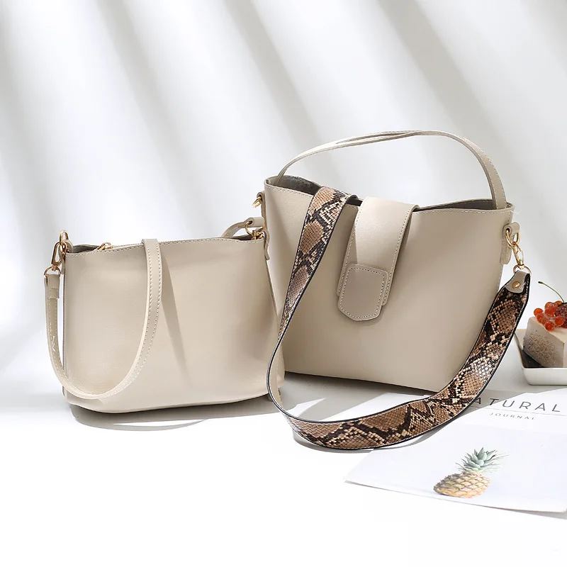 10% OFF Large Capacity Women Shoulder Bags Tassel Vintage Female Messenger Bags Casual Designers PU Leather Handbags
10% OFF Large Capacity Women Shoulder Bags Tassel Vintage Female Messenger Bags Casual Designers PU Leather Handbags