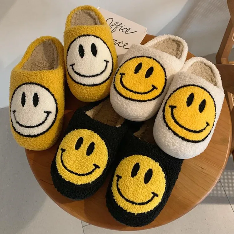 Wholesale big size soft fashion winter fur slippers Women warm furry slippers Smiling face female slippers, Pictures shown
Wholesale big size soft fashion winter fur slippers Women warm furry slippers Smiling face female slippers, Pictures shown