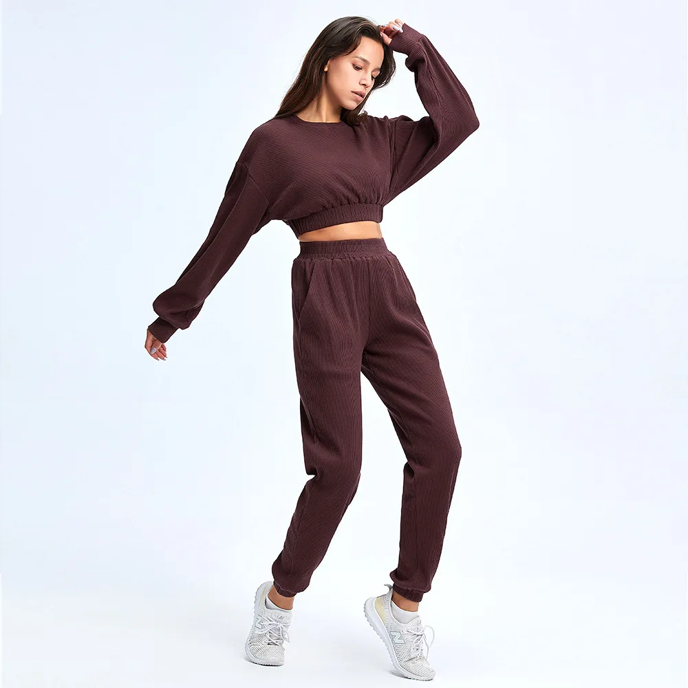 Fitness long-sleeved blouse yoga wear women's sweater set Running sports wear two-piece suit
Fitness long-sleeved blouse yoga wear women's sweater set Running sports wear two-piece suit