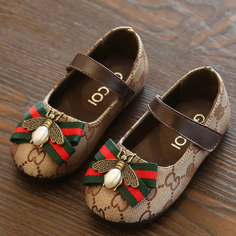 2021 hot sale princess bow canvas shoes spring and autumn new little girl leather shoes children's single shoes
2021 hot sale princess bow canvas shoes spring and autumn new little girl leather shoes children's single shoes