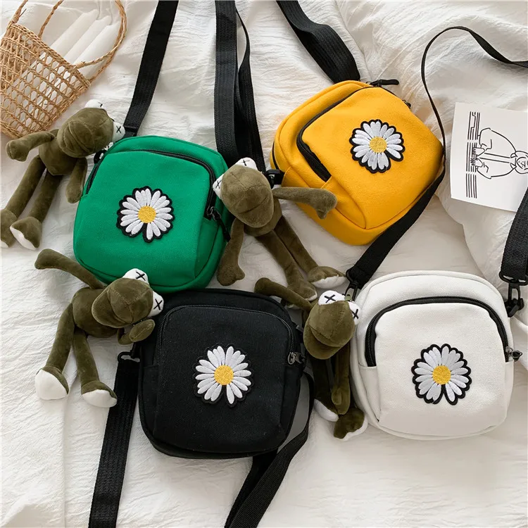 2022 Hot Selling Fashionable Harajuku Style Fresh Little Daisy Student Canvas Shoulder Messenger Bag for Girl, Yellow white green
2022 Hot Selling Fashionable Harajuku Style Fresh Little Daisy Student Canvas Shoulder Messenger Bag for Girl, Yellow white green