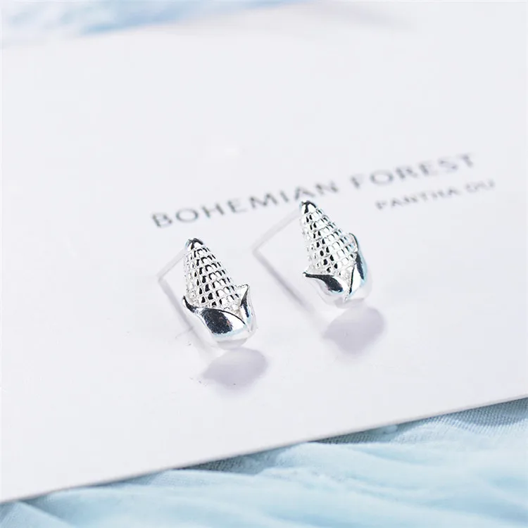 Girls Party Gift 925 Sterling Earrings Cute Small Corn Cob Food Earrings Tiny Corn Cob Post Stud Earrings for Teens
Girls Party Gift 925 Sterling Earrings Cute Small Corn Cob Food Earrings Tiny Corn Cob Post Stud Earrings for Teens