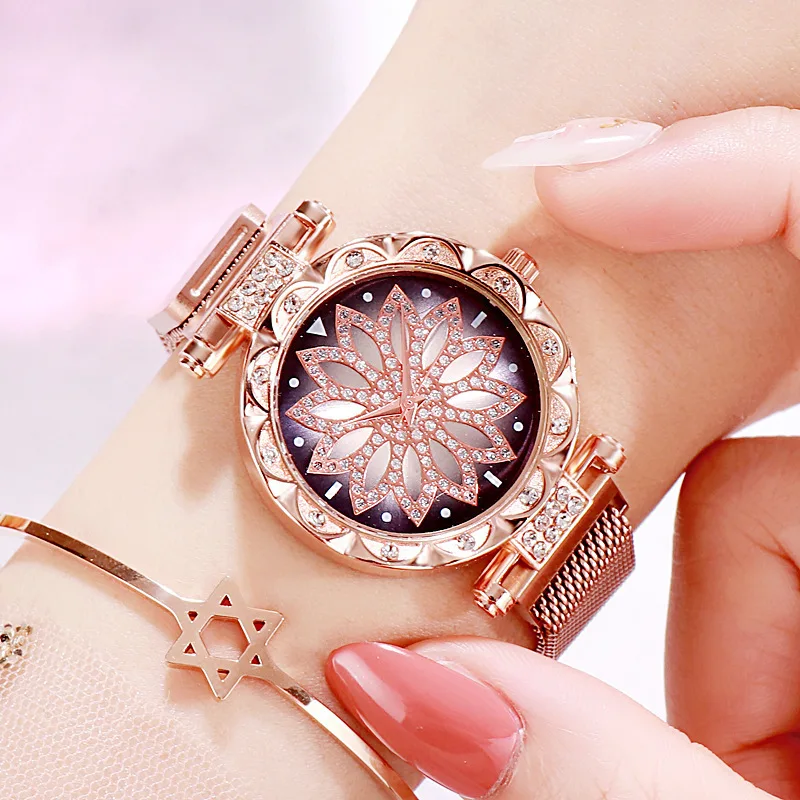 New Design Fashion Luxury Watch with Bracelet Set Women Ladies Quartz Stainless Steel Women Gold Wristwatches for Ladies
New Design Fashion Luxury Watch with Bracelet Set Women Ladies Quartz Stainless Steel Women Gold Wristwatches for Ladies