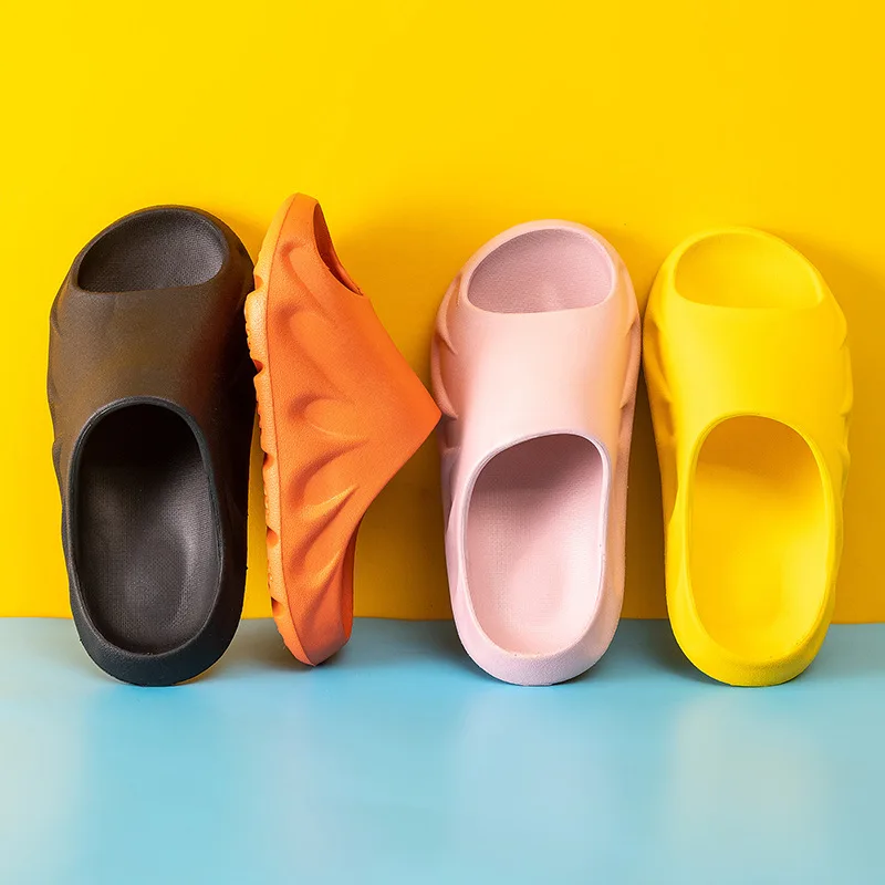 Factory wholesale fashion creative slippers cheap summer slippers for men and women, As shown in figure
Factory wholesale fashion creative slippers cheap summer slippers for men and women, As shown in figure