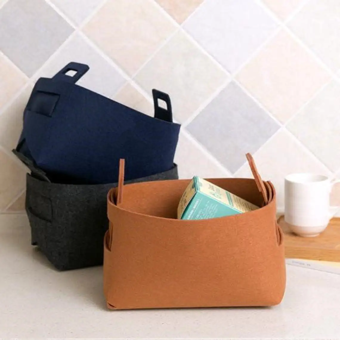 Manufacturer Stock Felt Folding Basket Sundries Clothes Storage Bag For Household, Light brown,deep gray
Manufacturer Stock Felt Folding Basket Sundries Clothes Storage Bag For Household, Light brown,deep gray