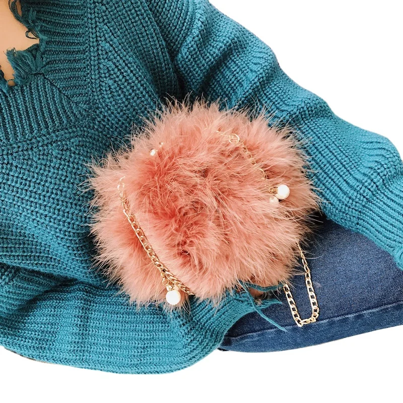 Fur bag turkey feather female bag Korean version of the wild plush fashion crossbody shoulder bag
Fur bag turkey feather female bag Korean version of the wild plush fashion crossbody shoulder bag