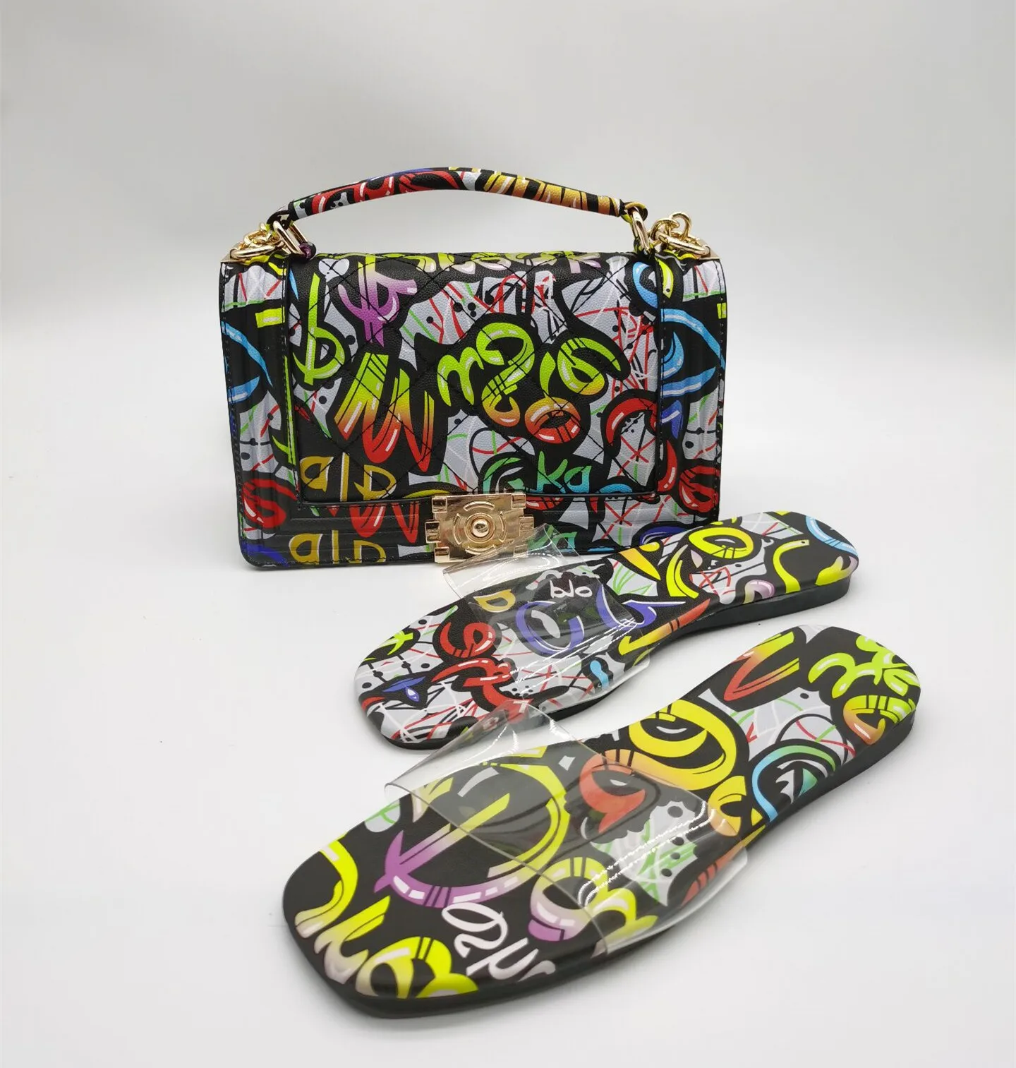 Quilted Graffiti handbag and matching shoe slipper fashion cross body shoulder bag pretty cool color Graffiti bag and shoe sets, Colorful
Quilted Graffiti handbag and matching shoe slipper fashion cross body shoulder bag pretty cool color Graffiti bag and shoe sets, Colorful