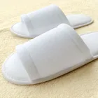Customized logo embroidered white indoors personalized washable disposable hotel slippers
