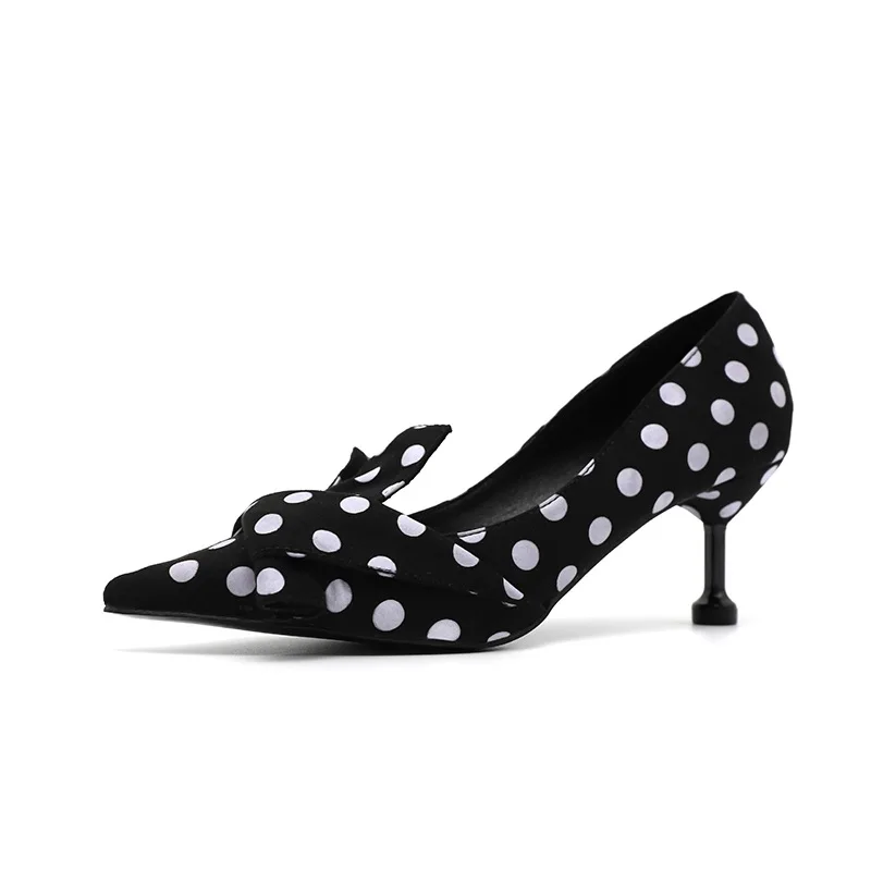TX 2021 banquet party elegant white dots black bow knot women ladies pumps mid thin heel dress footwear pointed toe shoes, Color matching
TX 2021 banquet party elegant white dots black bow knot women ladies pumps mid thin heel dress footwear pointed toe shoes, Color matching