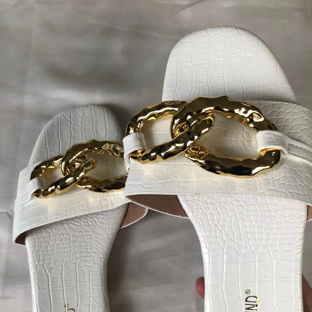 New Trendy Fashion Ladies Flat Beach Sandals Summer Golden Chain Women's Slippers, As picture
New Trendy Fashion Ladies Flat Beach Sandals Summer Golden Chain Women's Slippers, As picture
