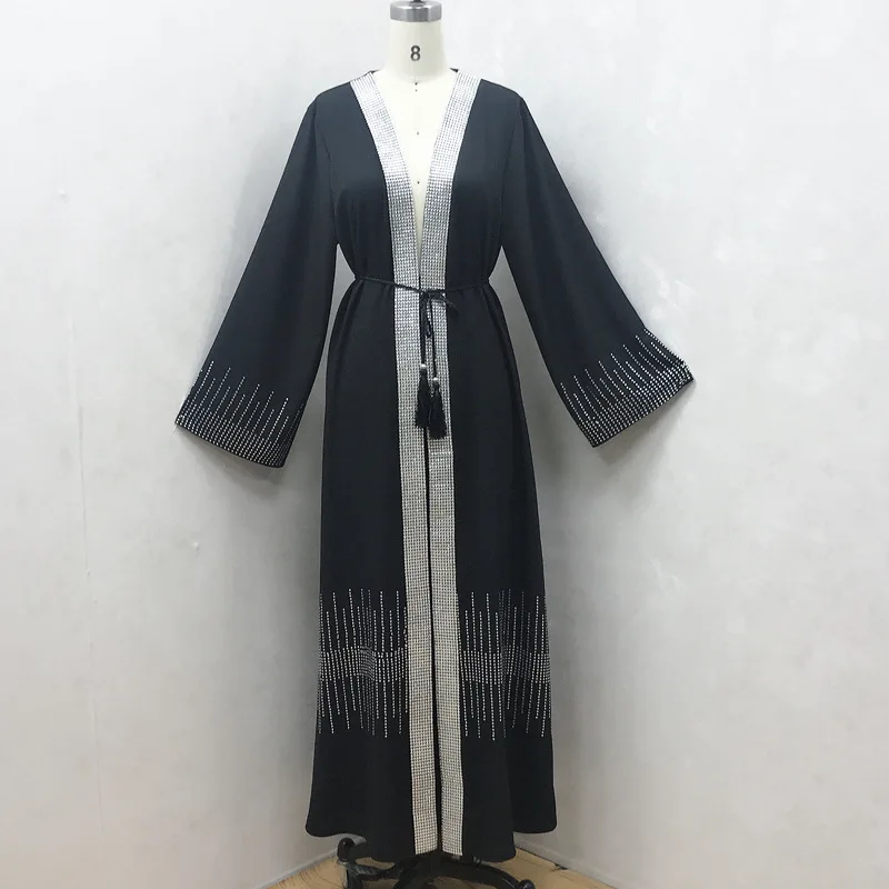 New Fashion Lace Dress Long Sleeve Black Embroidery Classic Close Abaya Dresses Muslim Islamic Abayas muslim clothing
New Fashion Lace Dress Long Sleeve Black Embroidery Classic Close Abaya Dresses Muslim Islamic Abayas muslim clothing
