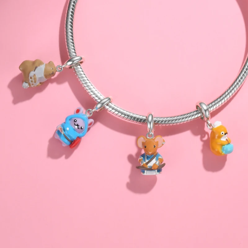 Designer animal Charms 925 Sterling Silver cute Swordsman Rat Groundhog Cooking Hamster Enamel Beads pendant Fit Women Bracelets
Designer animal Charms 925 Sterling Silver cute Swordsman Rat Groundhog Cooking Hamster Enamel Beads pendant Fit Women Bracelets