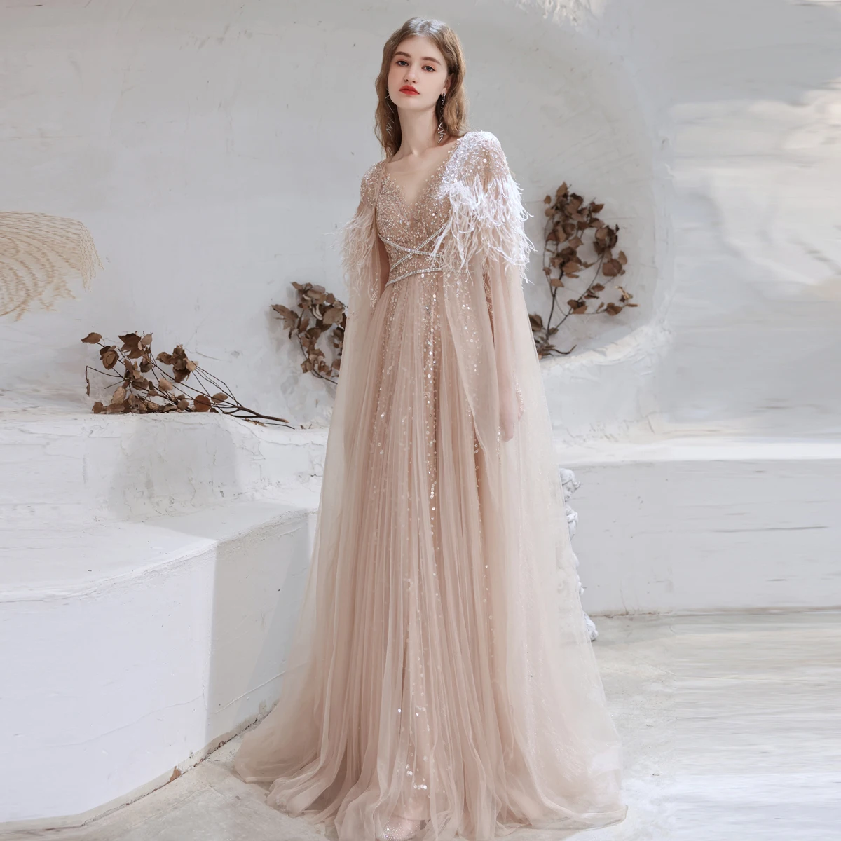 OEM Custom Design Maxi dress Wrap Backless Emerald Lillia Sparkling Maxi Dress Women Dinner Party Evening Dresses
OEM Custom Design Maxi dress Wrap Backless Emerald Lillia Sparkling Maxi Dress Women Dinner Party Evening Dresses