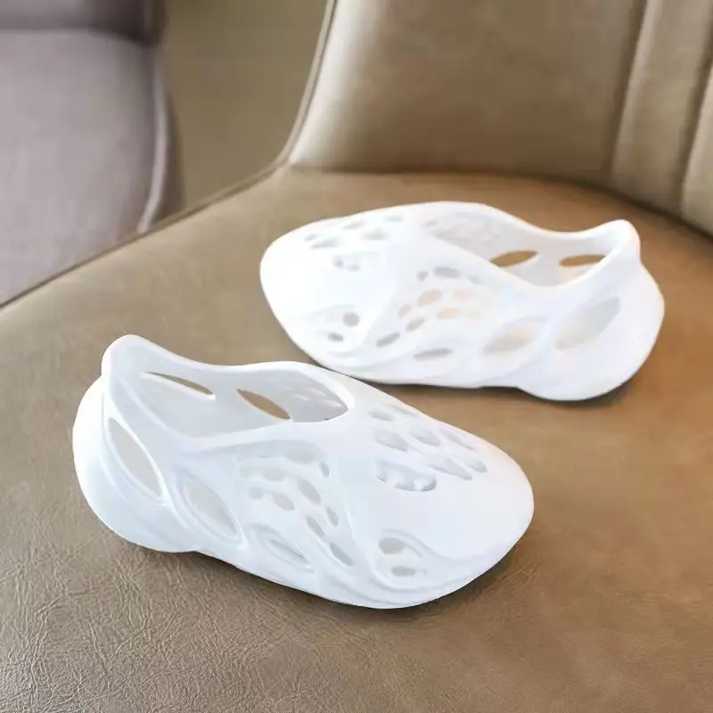Summer kid high quality breathable sandbeach garden sandals slip on foam runners soft and light comfortable foam slides
Summer kid high quality breathable sandbeach garden sandals slip on foam runners soft and light comfortable foam slides