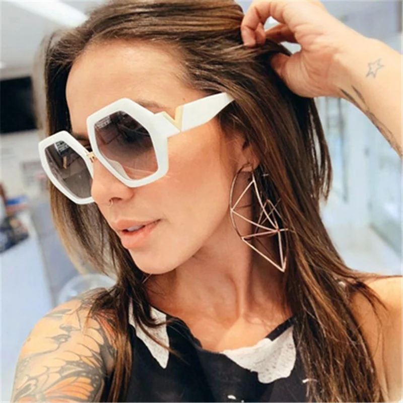 New Arrival Women Unique Sun Glasses Oversized Frames Irregular Luxury Sunglasses, 10 colors
New Arrival Women Unique Sun Glasses Oversized Frames Irregular Luxury Sunglasses, 10 colors