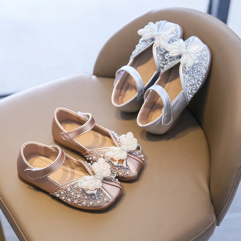 Spring Baby Girl Leather Shoes Fashion Sequins Bowtie Girls Single Shoes Rhinestone Children Girls Princess Dancing Shoes, Champagne/silver
Spring Baby Girl Leather Shoes Fashion Sequins Bowtie Girls Single Shoes Rhinestone Children Girls Princess Dancing Shoes, Champagne/silver