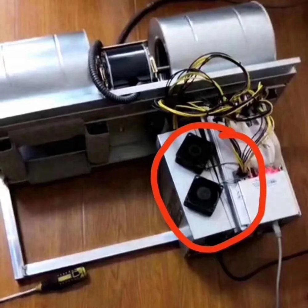 Chinese factory directly 70W 220V S9 S9J S9i M3 A10 A852 E10.2 E10.3 Antminer noise reducer machine, Silver
Chinese factory directly 70W 220V S9 S9J S9i M3 A10 A852 E10.2 E10.3 Antminer noise reducer machine, Silver
