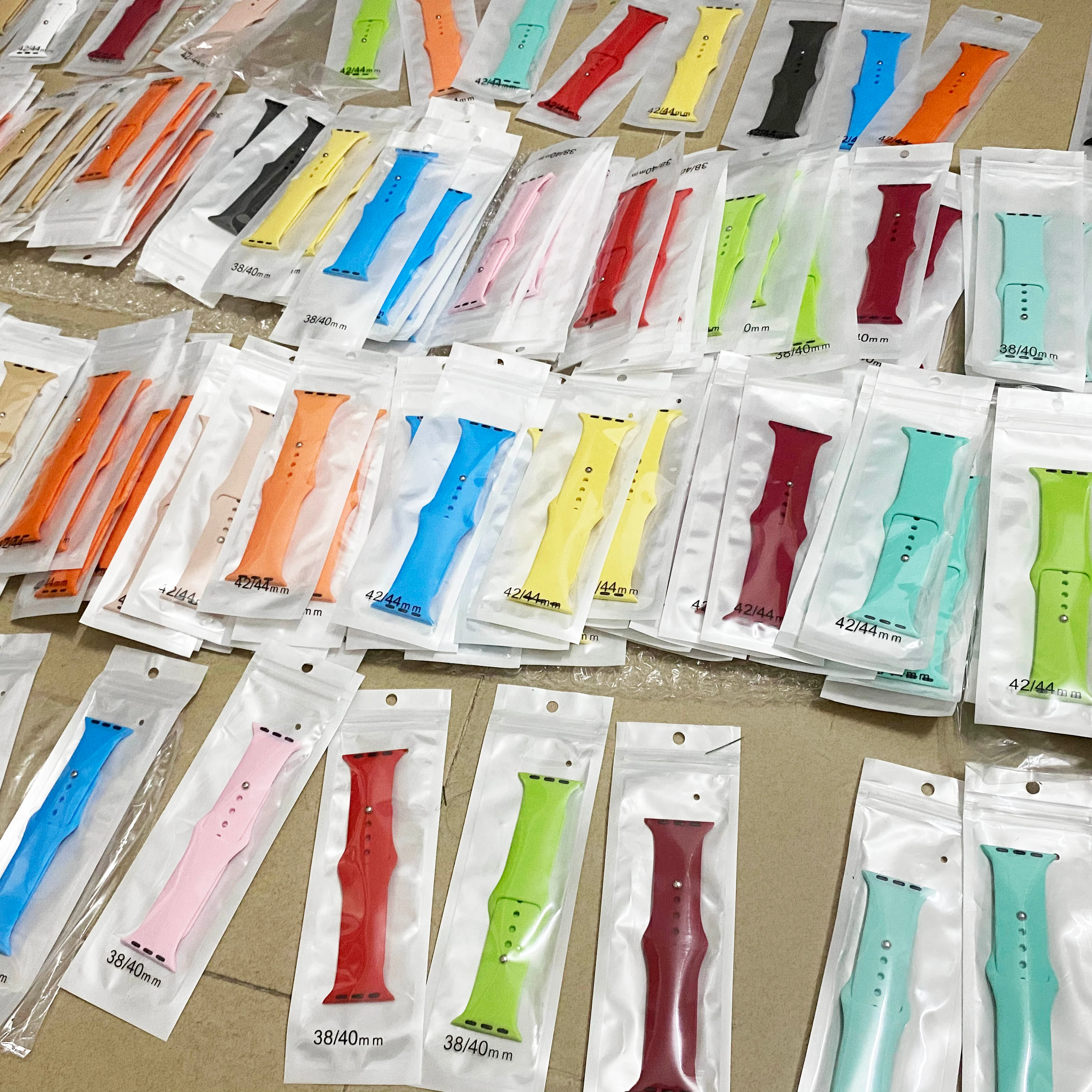22mm 38 40 42 44mm soft sport comfortable silicone wrist band straps silicone for high quality smart watch, 15 colors
22mm 38 40 42 44mm soft sport comfortable silicone wrist band straps silicone for high quality smart watch, 15 colors