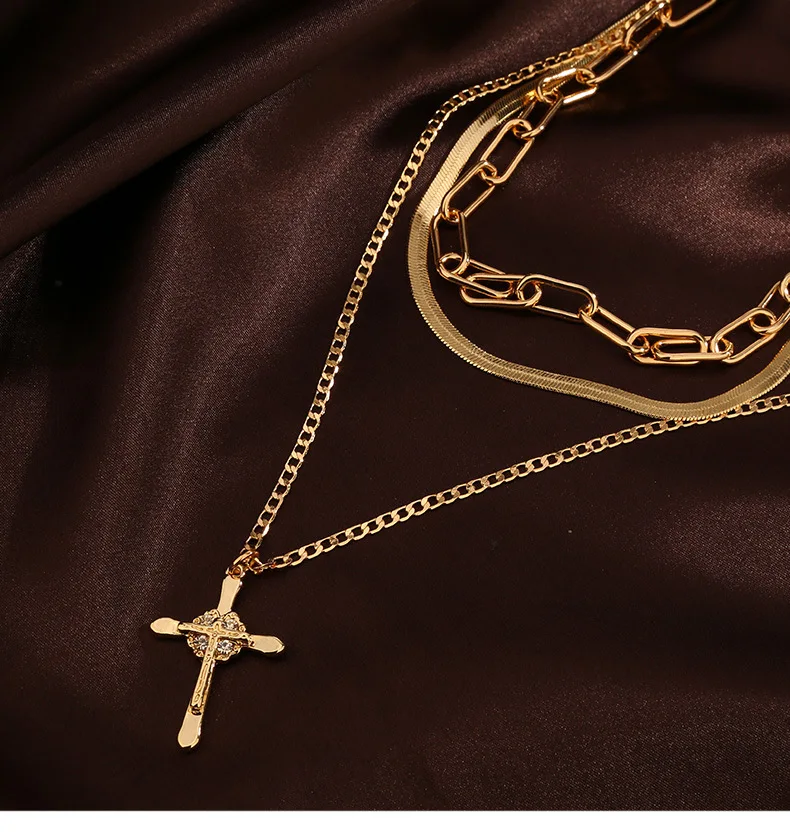 Cheap Alloy Cross Pendant Necklace Ice Out Rhinestone Gold Tone Crucifix Charm Jewelry
Cheap Alloy Cross Pendant Necklace Ice Out Rhinestone Gold Tone Crucifix Charm Jewelry