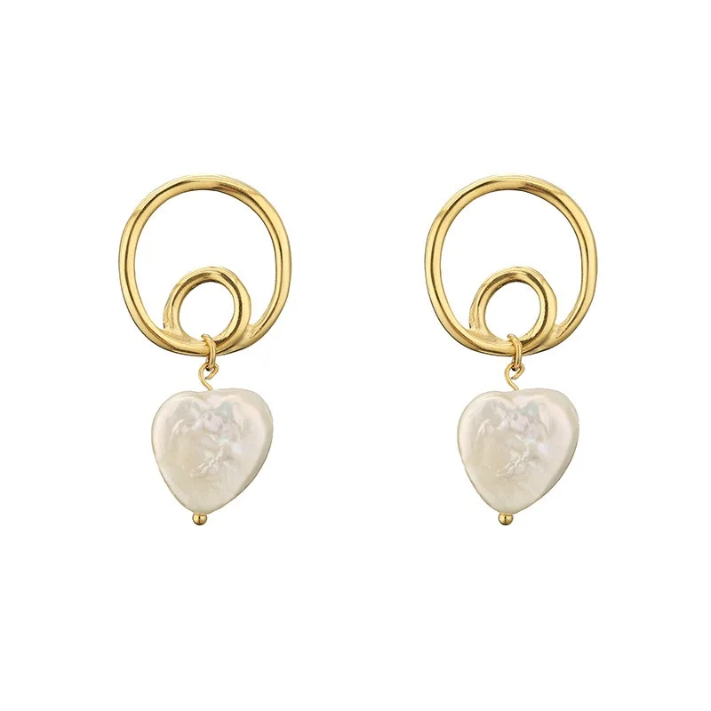 Gold Plated Stainless Steel Heart Shape Pearl Natural Fresh Water Pearl Earrings, Gold color
Gold Plated Stainless Steel Heart Shape Pearl Natural Fresh Water Pearl Earrings, Gold color