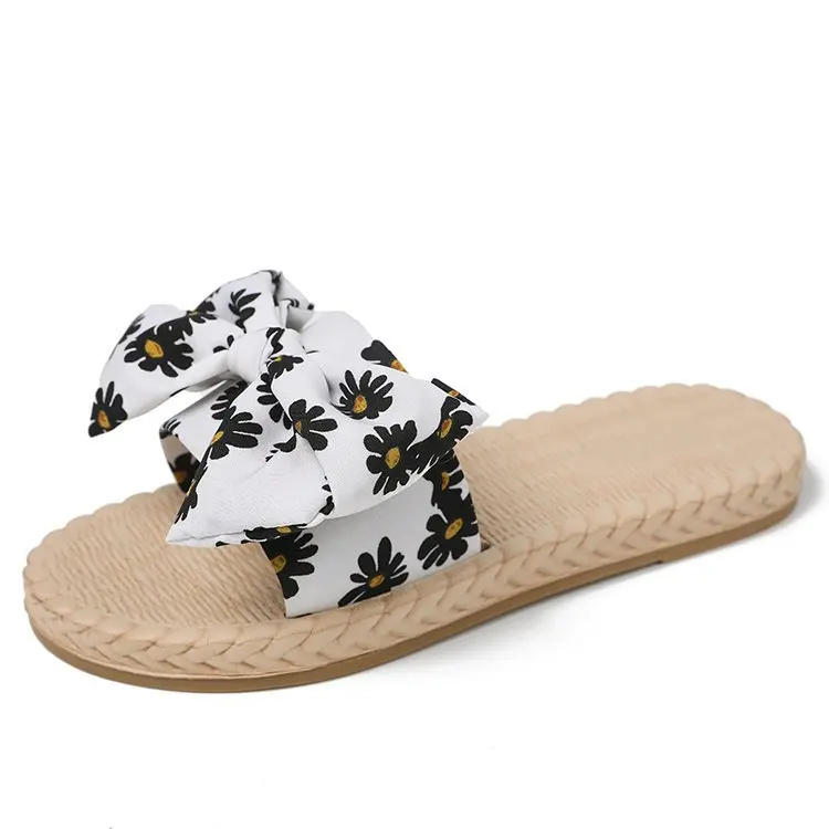 Hot Selling Sweet Women's Slippers Candy Color Synthetic Leather Flat Bow One Font Designers Slippers For Women
Hot Selling Sweet Women's Slippers Candy Color Synthetic Leather Flat Bow One Font Designers Slippers For Women