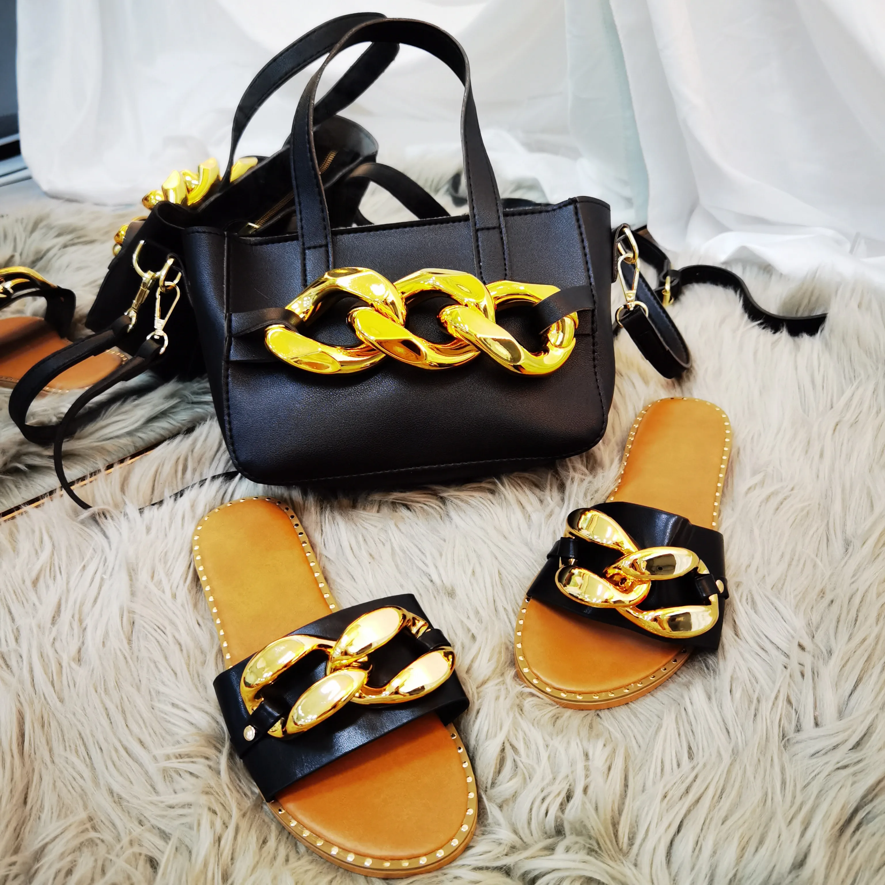 Cassual Large Capacity Handbag Chain Tote Bags Women Handbags Ladies Handbag For Women Luxury Designer Purses And Flat Slides, 3 color
Cassual Large Capacity Handbag Chain Tote Bags Women Handbags Ladies Handbag For Women Luxury Designer Purses And Flat Slides, 3 color